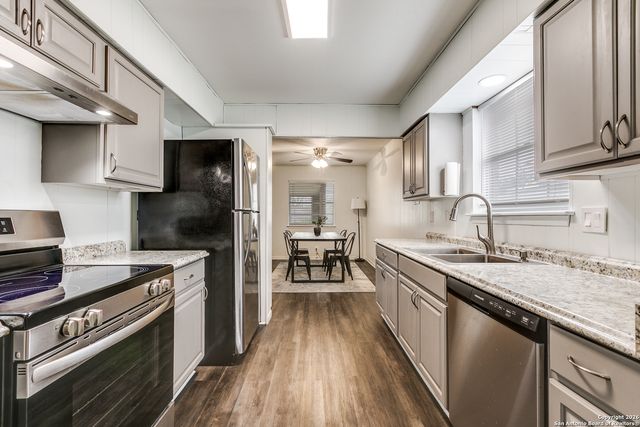 3610 Larkhill, San Antonio, TX 78228