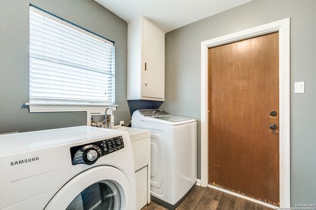 3610 Larkhill, San Antonio, TX 78228