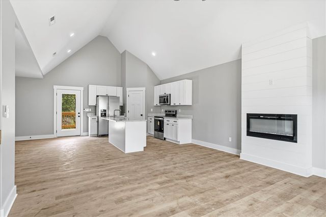 2029 Rolling Hills Way, Rocky Face, GA 30740