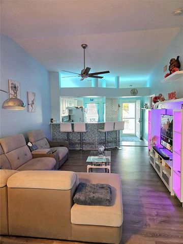 5725 GREENWOOD AVENUE 5201, North Port, FL 34287