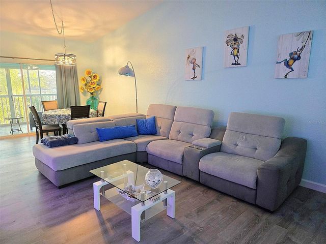 5725 GREENWOOD AVENUE 5201, North Port, FL 34287