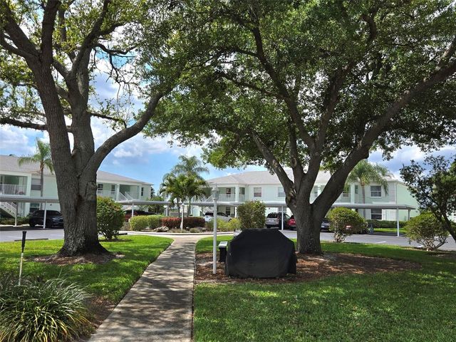 5725 GREENWOOD AVENUE 5201, North Port, FL 34287