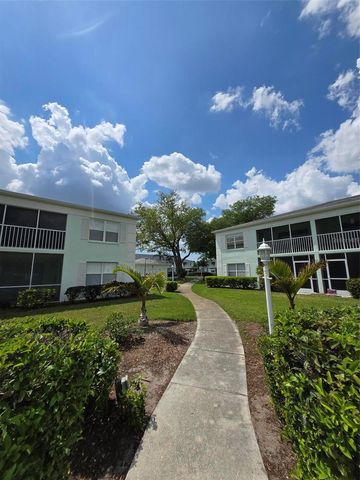 5725 GREENWOOD AVENUE 5201, North Port, FL 34287