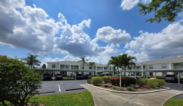 5725 GREENWOOD AVENUE 5201, North Port, FL 34287