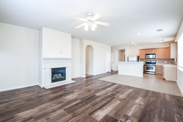 2029 Creek Run Drive, Pearland, TX 77584