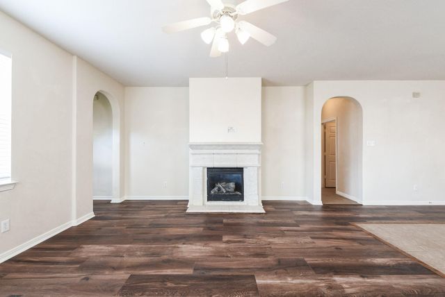 2029 Creek Run Drive, Pearland, TX 77584