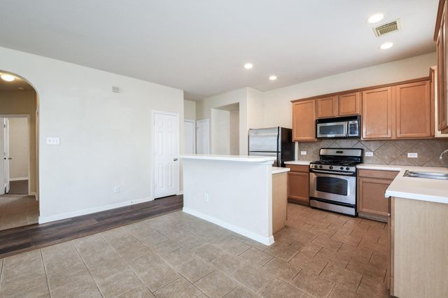 2029 Creek Run Drive, Pearland, TX 77584