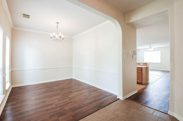 2029 Creek Run Drive, Pearland, TX 77584