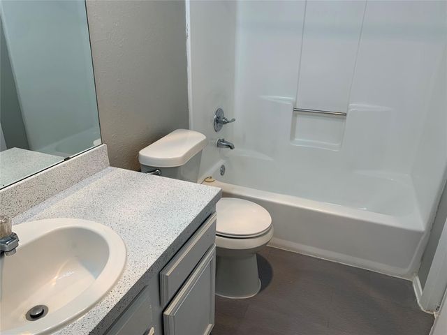 9696 Walnut Street 1502, Dallas, TX 75243