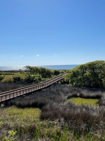 40 Folly Field Rd Apt A225, Hilton Head Island, SC 29928
