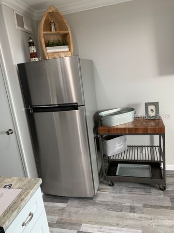 40 Folly Field Rd Apt A225, Hilton Head Island, SC 29928