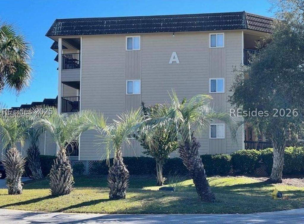 40 Folly Field Rd Apt A225, Hilton Head Island, SC 29928