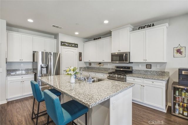 26873 Twin Hills Circle, Moreno Valley, CA 92555