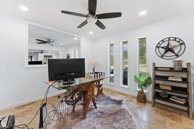 5511 Queensloch Drive, Houston, TX 77096