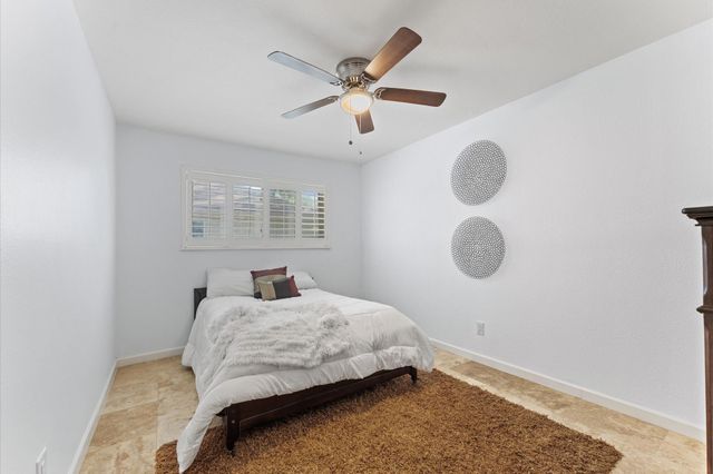 5511 Queensloch Drive, Houston, TX 77096