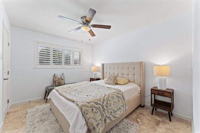 5511 Queensloch Drive, Houston, TX 77096