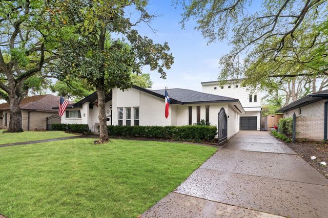 5511 Queensloch Drive, Houston, TX 77096