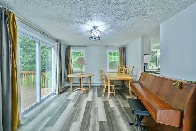 48 Central St, Auburn, MA 01501