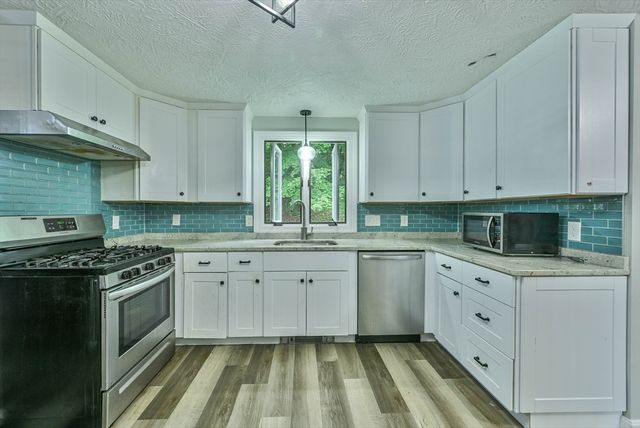 48 Central St, Auburn, MA 01501