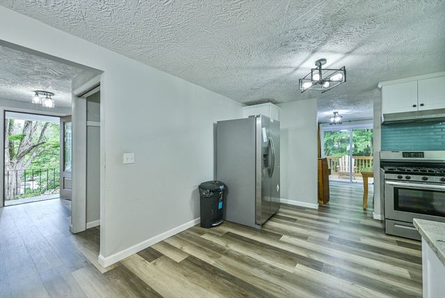 48 Central St, Auburn, MA 01501