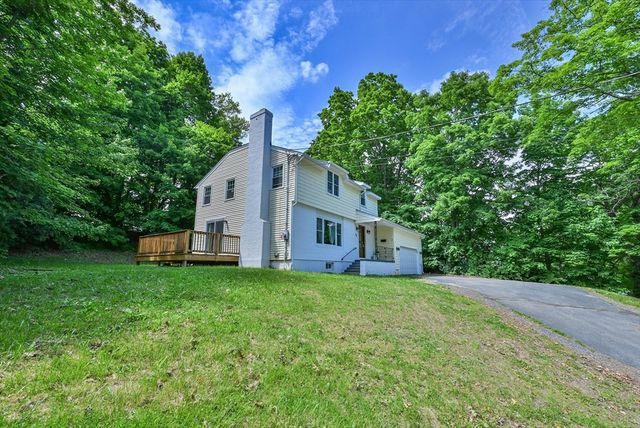 48 Central St, Auburn, MA 01501