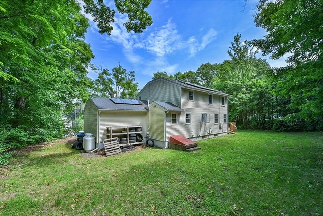48 Central St, Auburn, MA 01501