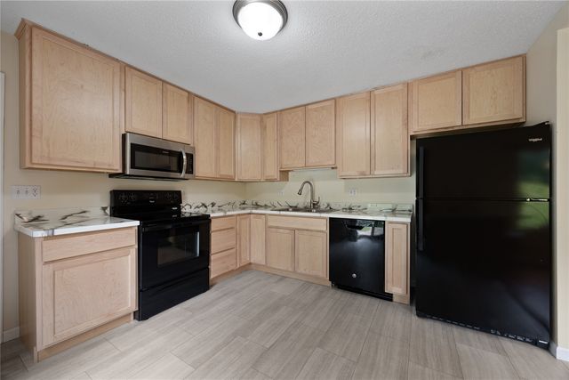 1340 38th St Place, Marion, IA 52302