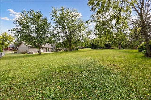 1340 38th St Place, Marion, IA 52302