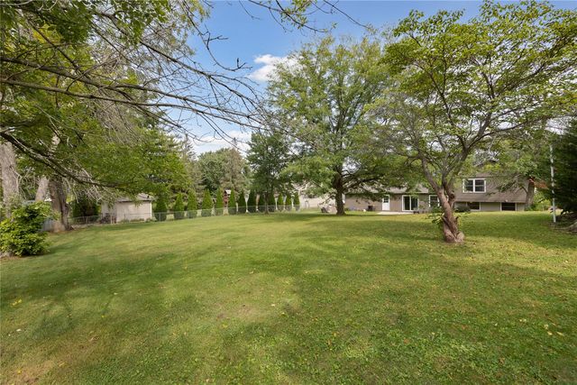 1340 38th St Place, Marion, IA 52302