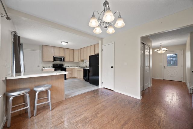 1340 38th St Place, Marion, IA 52302