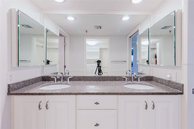 11590 SHIPWATCH DRIVE 848, Largo, FL 33774