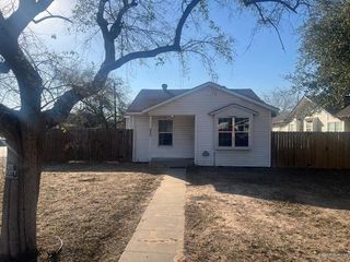 927 S 5th Avenue, Edinburg, TX 78539