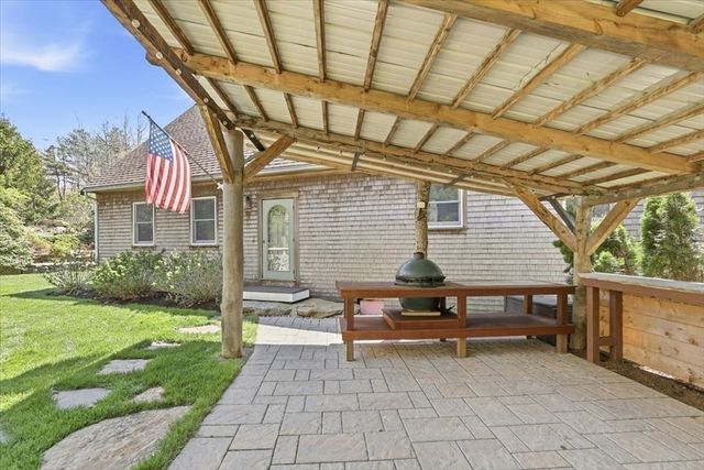 35 Durham Drive, Falmouth, MA 02536