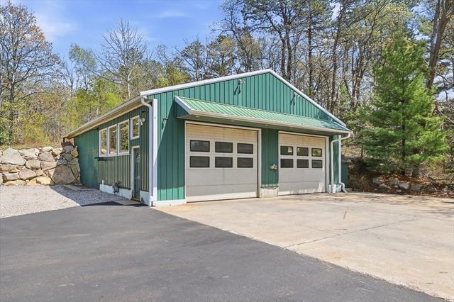 35 Durham Drive, Falmouth, MA 02536