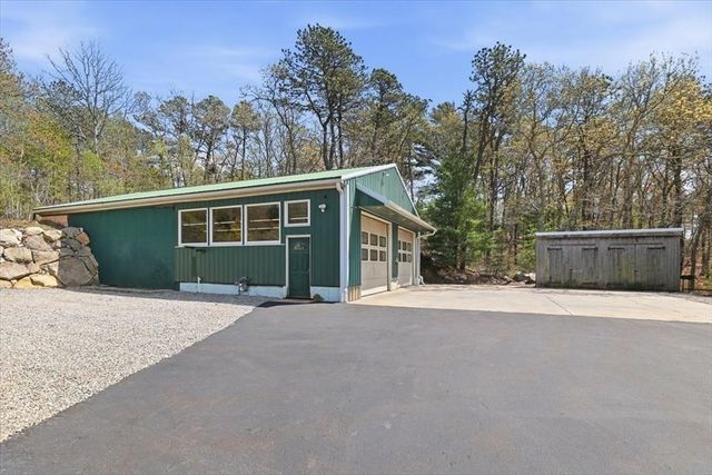 35 Durham Drive, Falmouth, MA 02536