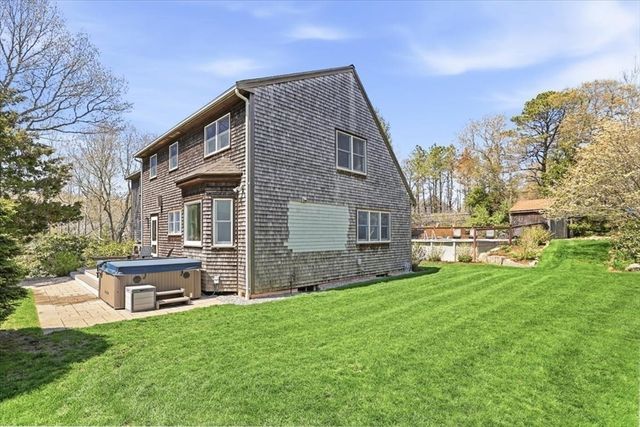 35 Durham Drive, Falmouth, MA 02536