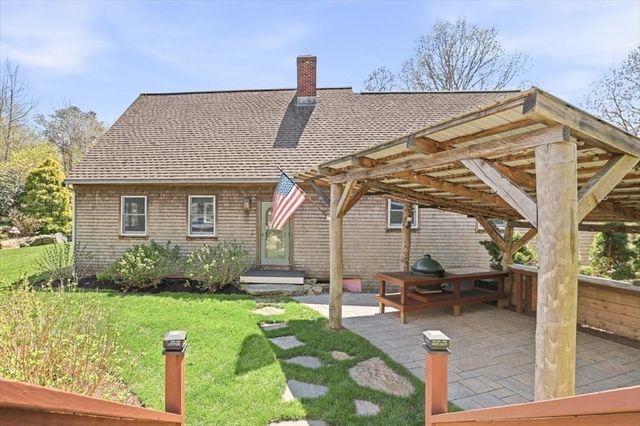 35 Durham Drive, Falmouth, MA 02536
