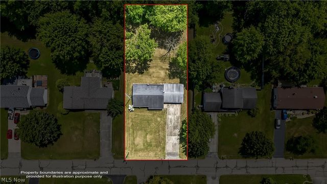 1280 Sterling Drive, Cortland, OH 44410