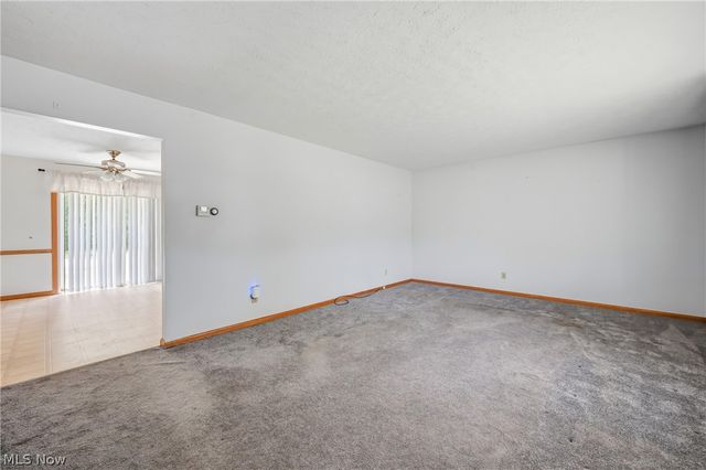 1280 Sterling Drive, Cortland, OH 44410