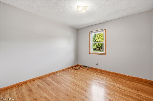 1280 Sterling Drive, Cortland, OH 44410