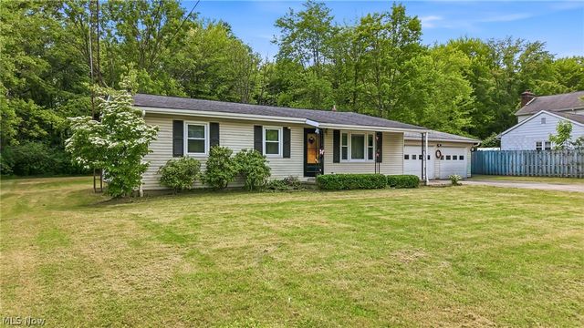 1280 Sterling Drive, Cortland, OH 44410