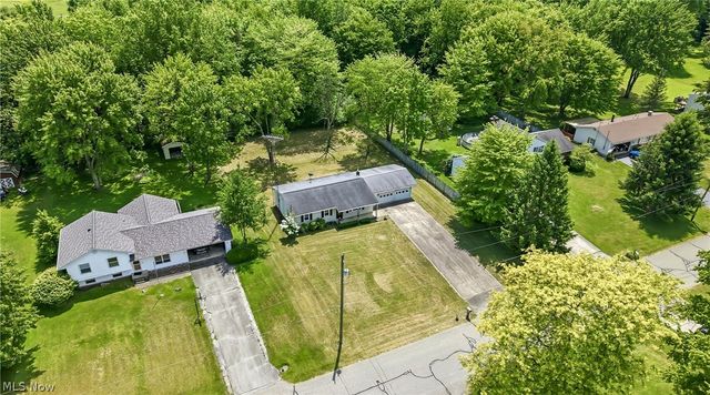 1280 Sterling Drive, Cortland, OH 44410