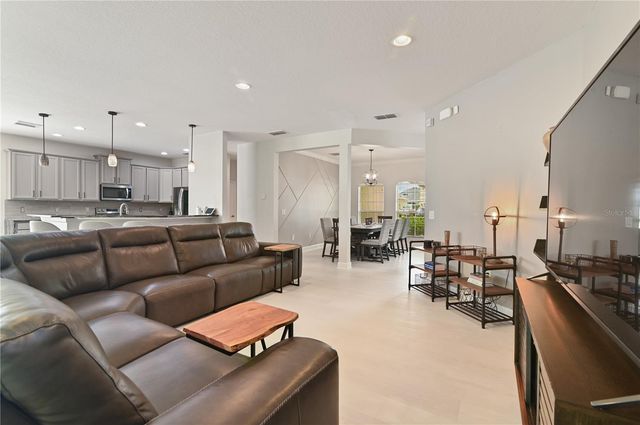 1037 TRUFFLES CT., Apopka, FL 32712