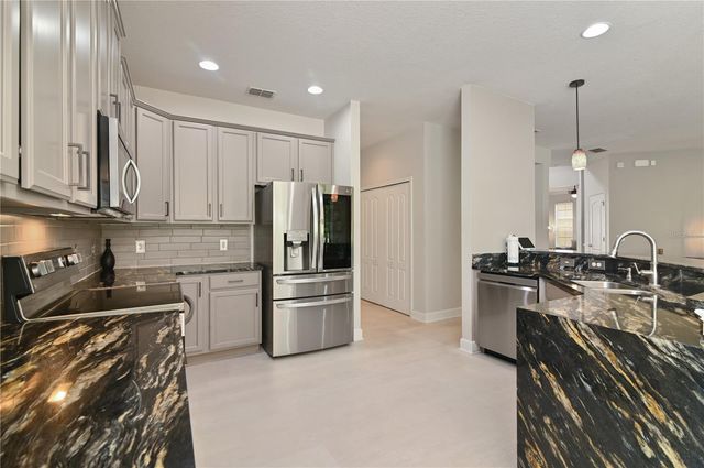 1037 TRUFFLES CT., Apopka, FL 32712