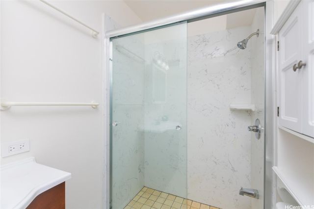 1535 Pensacola Street 304, Honolulu, HI 96822