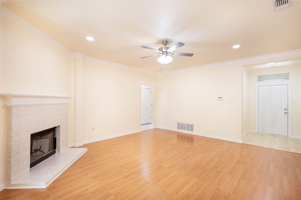 1304 W Mitchell Street, Arlington, TX 76013 — photo 4