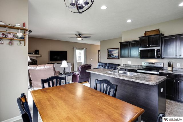 7115 N 138 Avenue Circle, Omaha, NE 68142