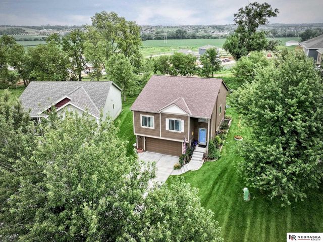 7115 N 138 Avenue Circle, Omaha, NE 68142