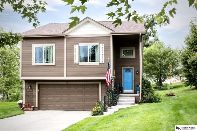 7115 N 138 Avenue Circle, Omaha, NE 68142