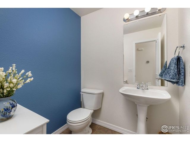 805 Summer Hawk Dr J-58, Longmont, CO 80504